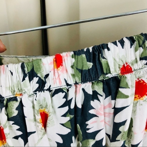 Hollister Cottage floral white daisies button skirt flowy soft womens sz Large - Picture 2 of 5